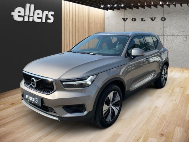 Volvo  T3 Momentum Pro Kamera AHK PDC Navi Keyless